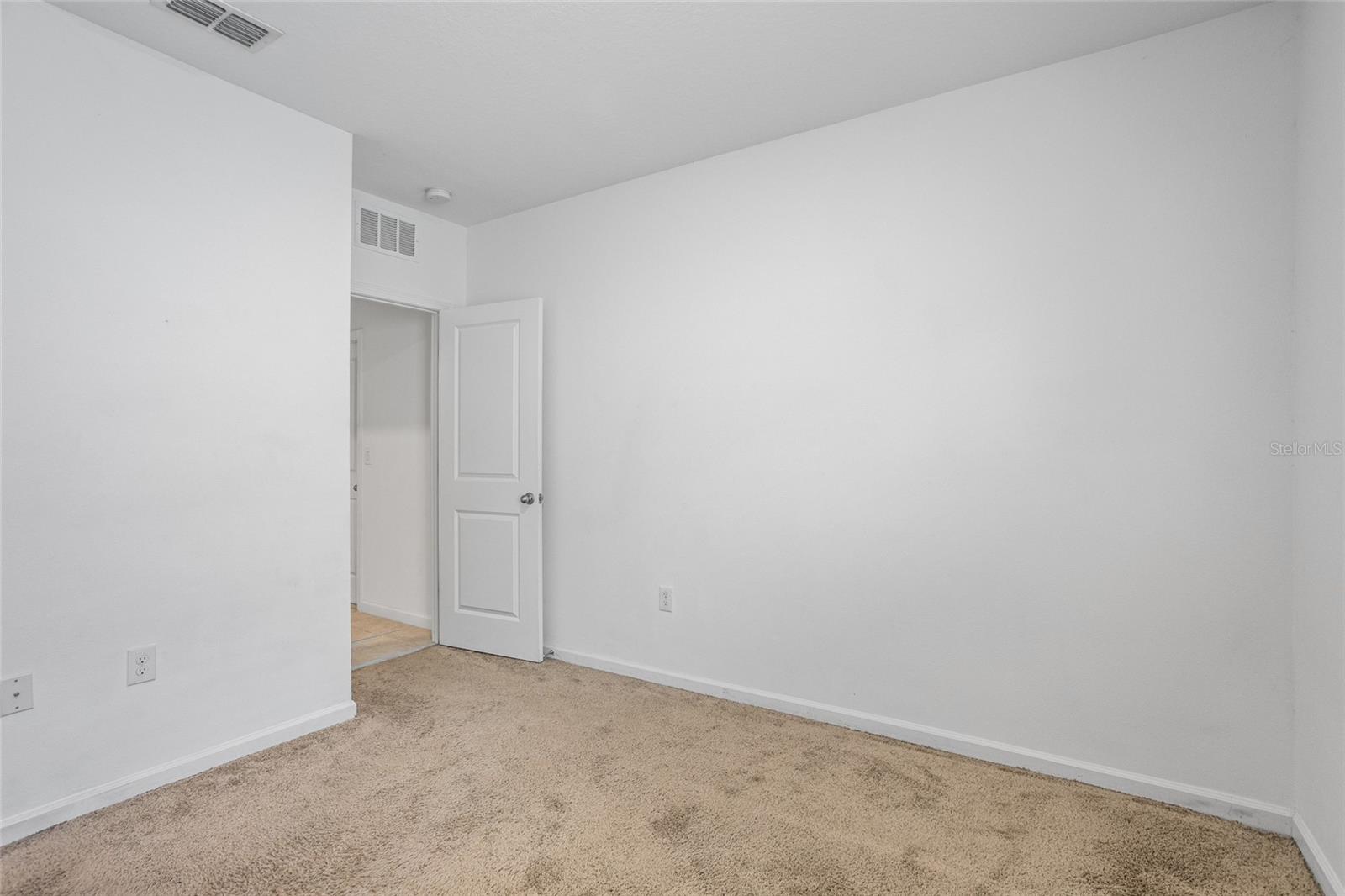 4022 ALISSA LN