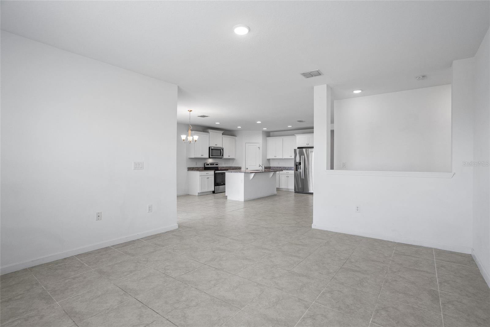 4022 ALISSA LN