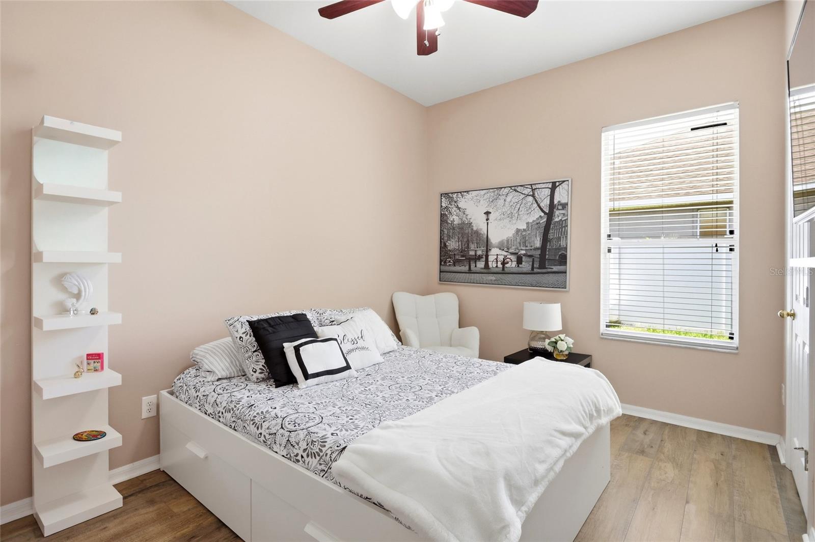 106 ALEXANDRIA PLACE DR