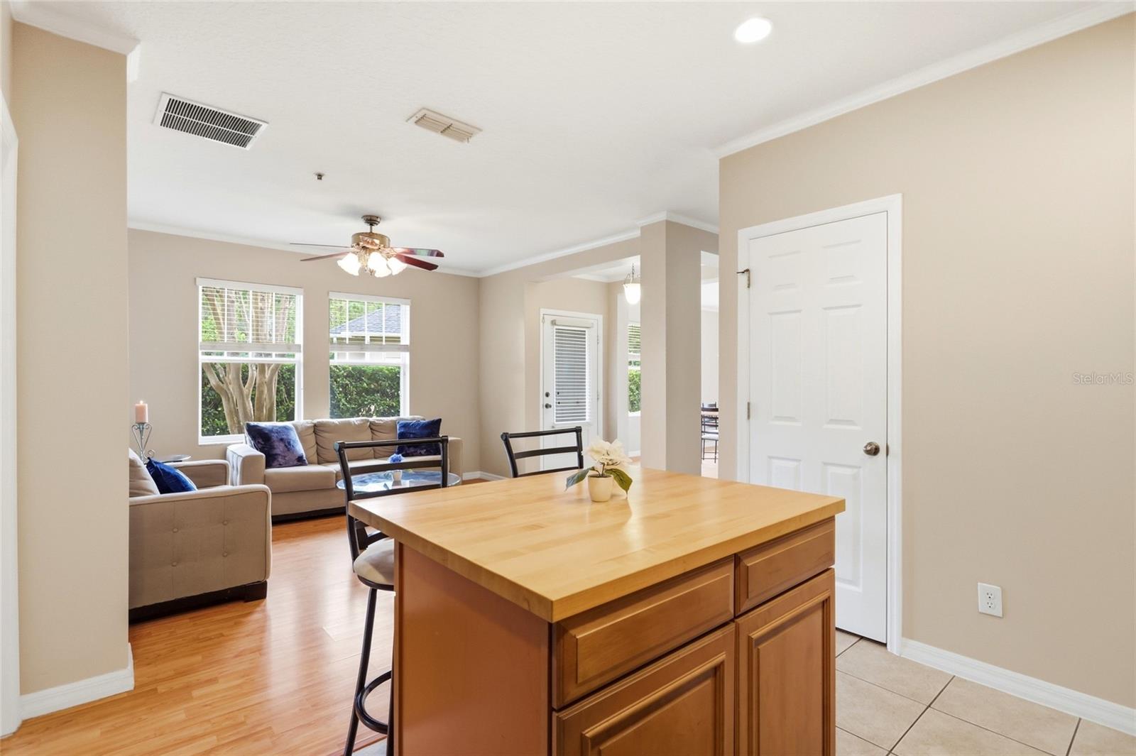 9863 TIVOLI VILLA DR