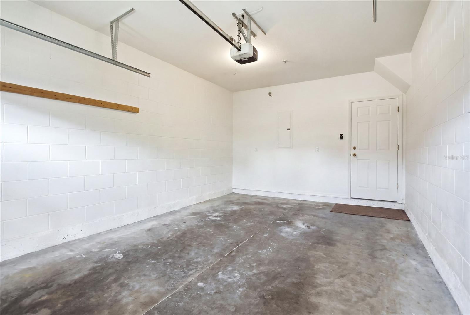9863 TIVOLI VILLA DR