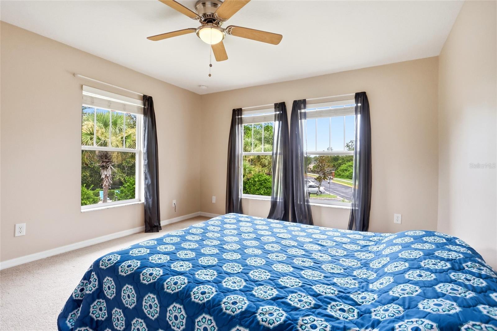 9863 TIVOLI VILLA DR