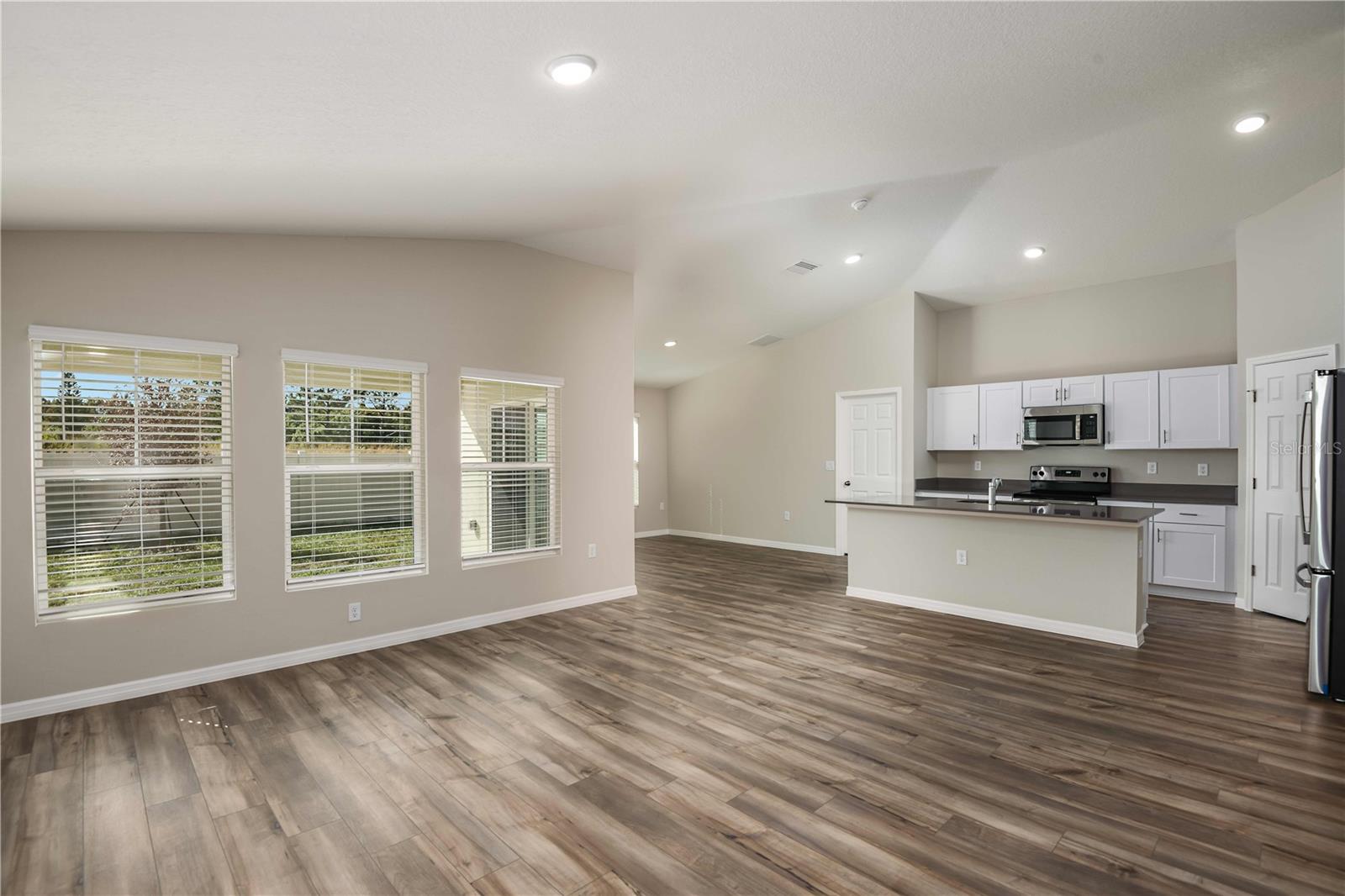 5333 MADDIE DR