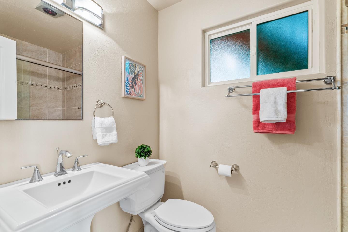 37 Shearwater LN