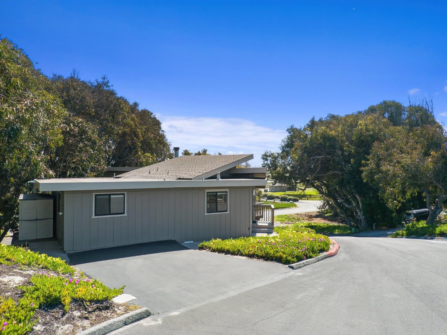 37 Shearwater LN
