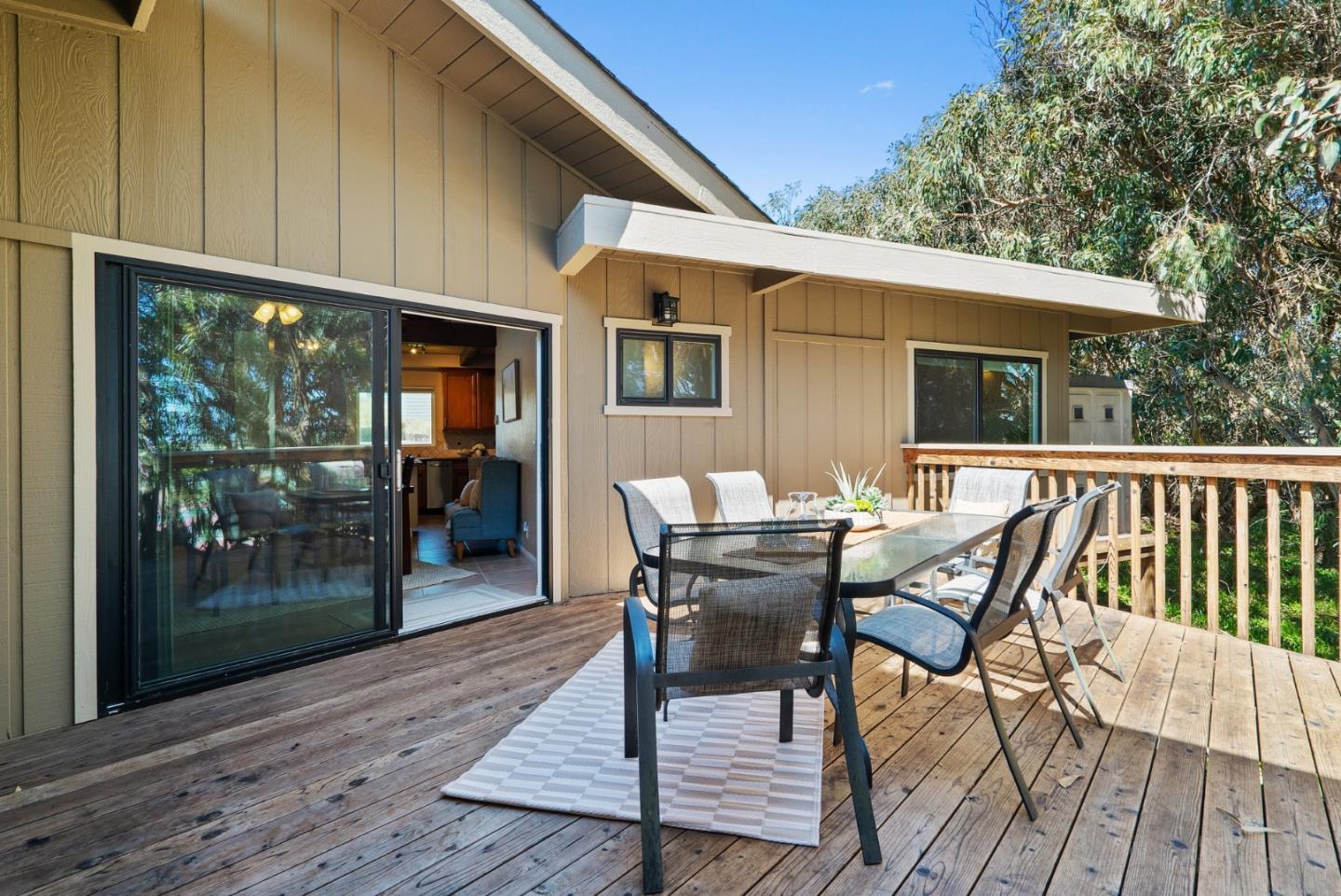 37 Shearwater LN
