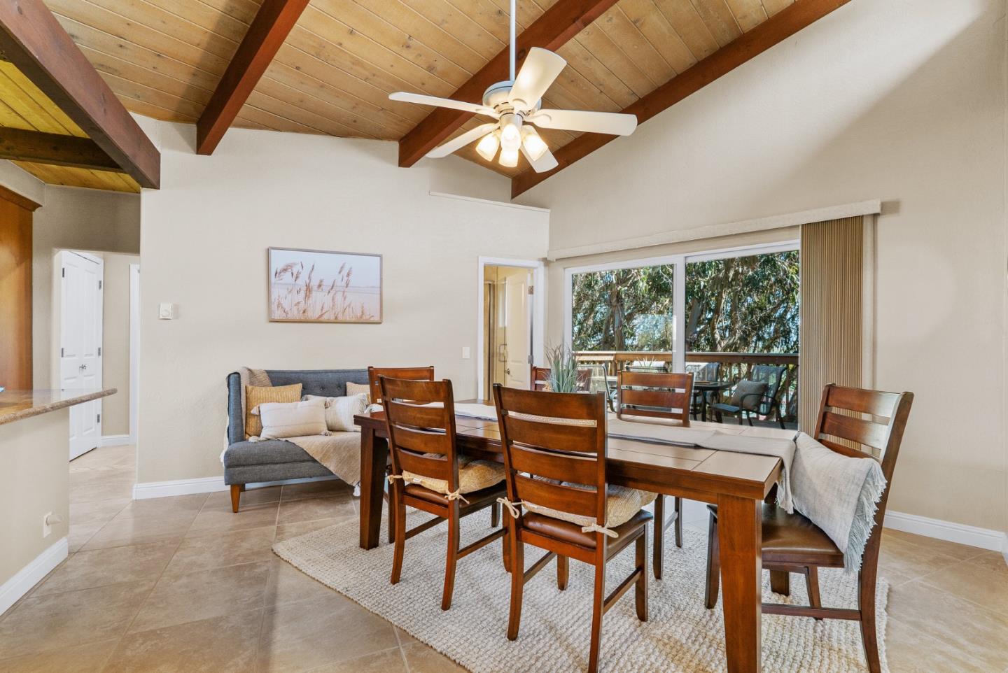 37 Shearwater LN