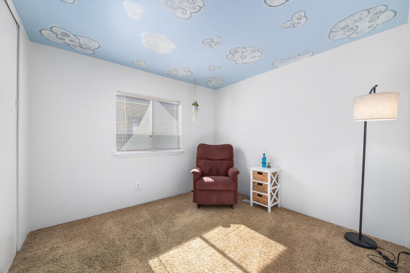 1099 38th AVE 42