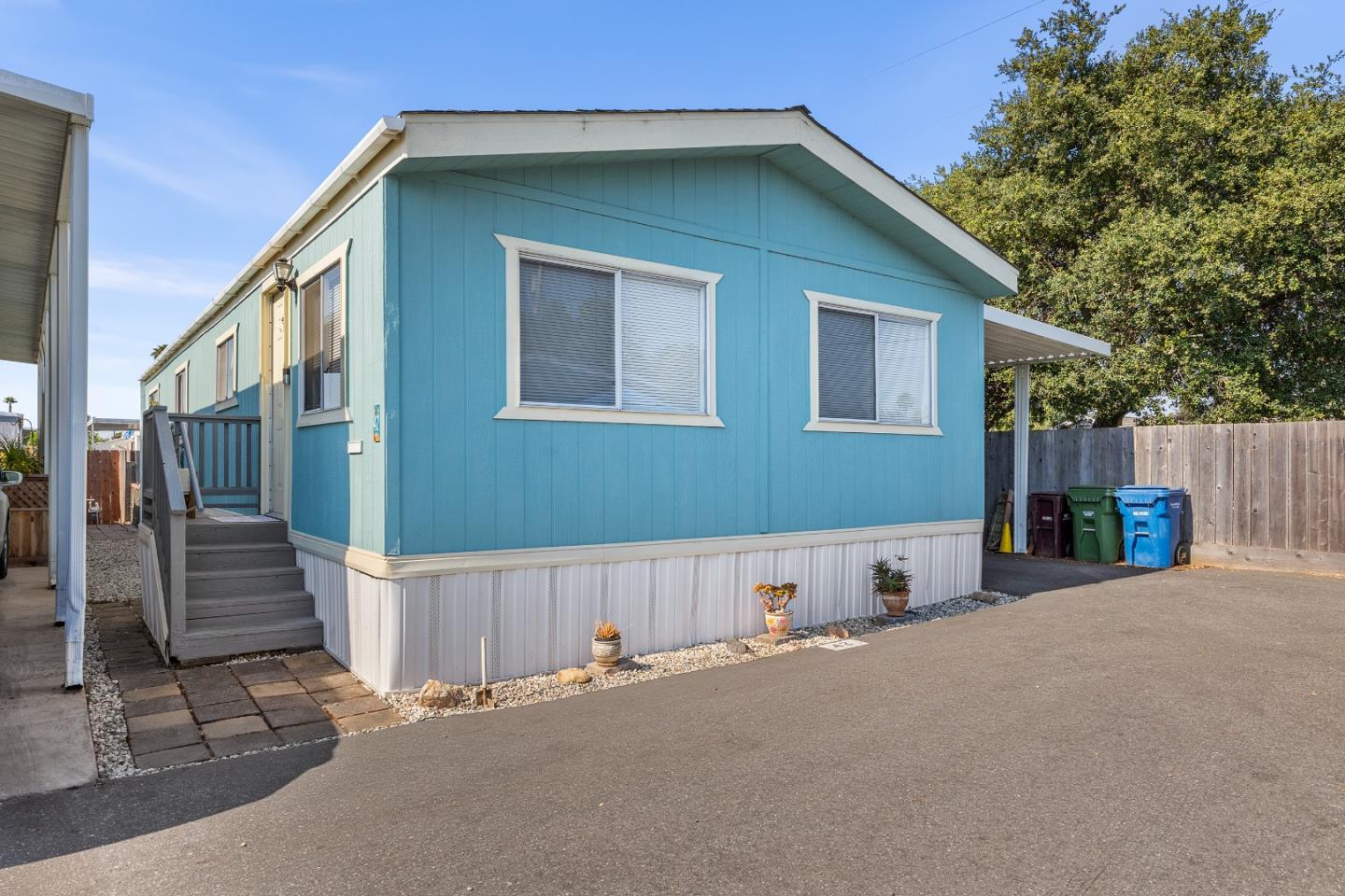 1099 38th AVE 42