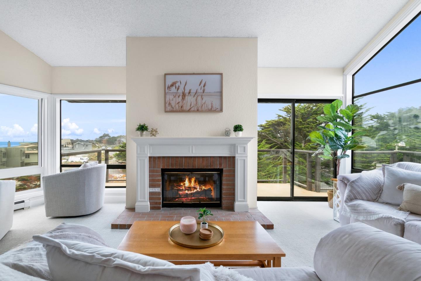 14 Pelican Point
