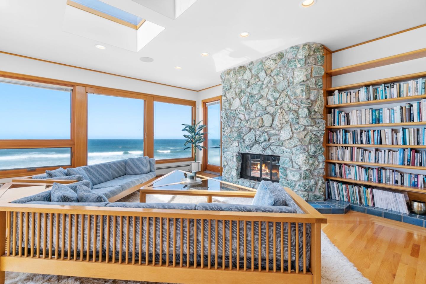 102 Willet CIR