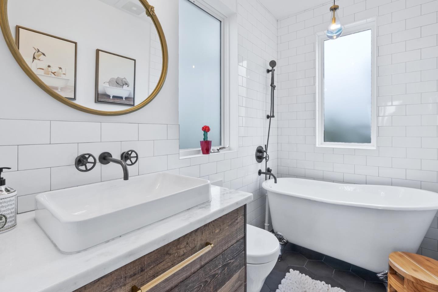 275 Davenport Landing Road