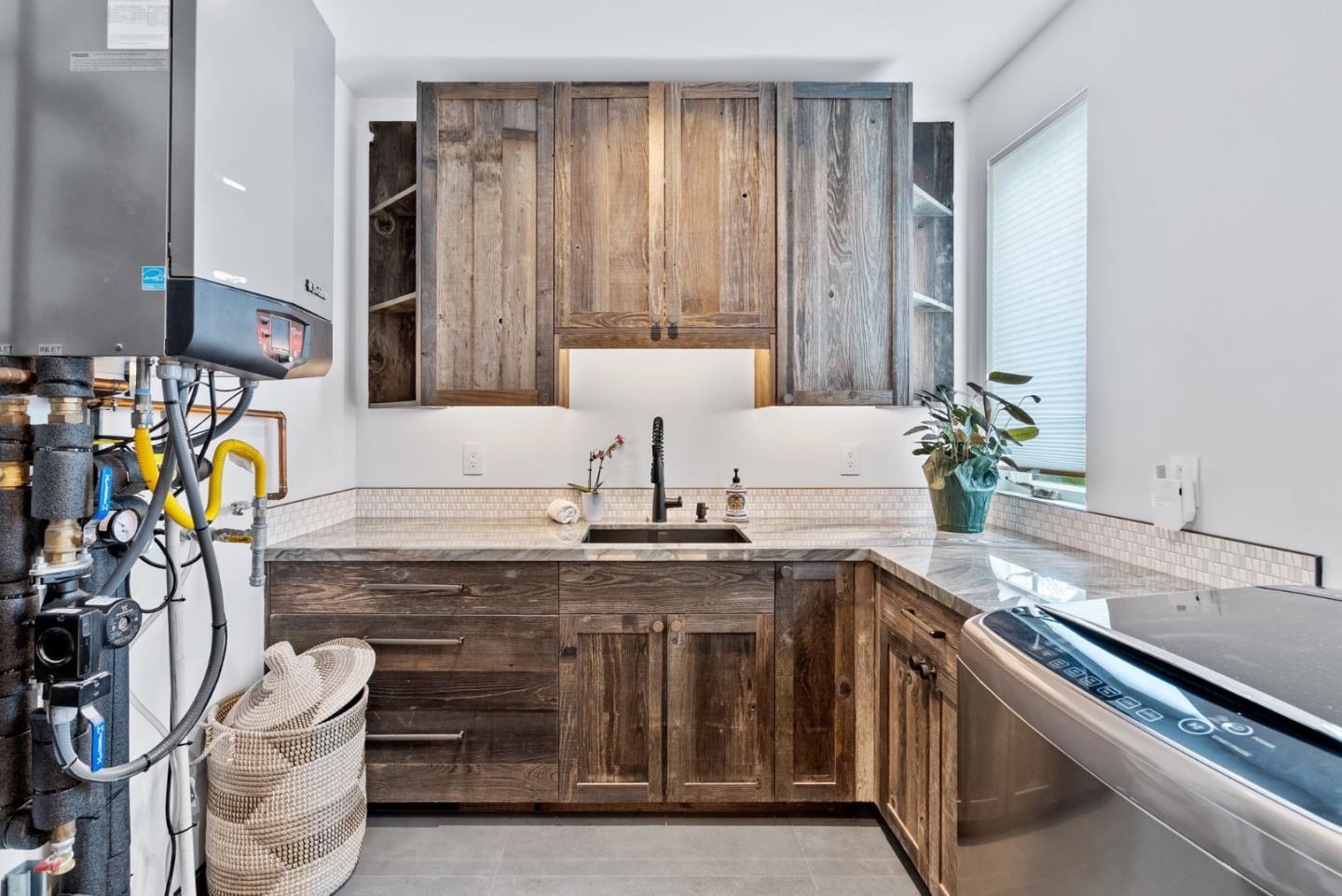 275 Davenport Landing Road