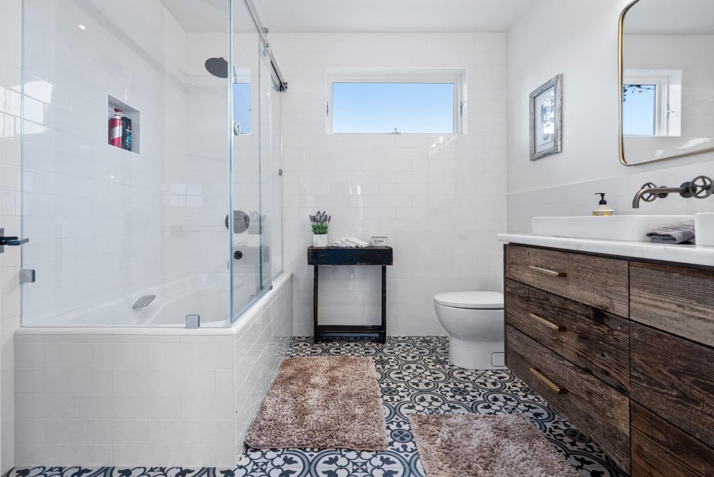 275 Davenport Landing Road