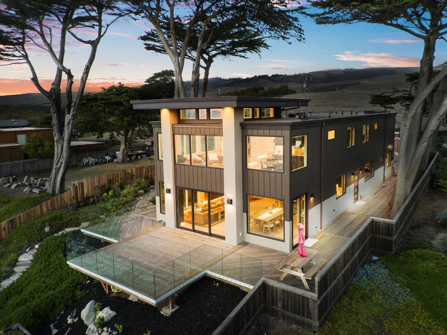 275 Davenport Landing Road