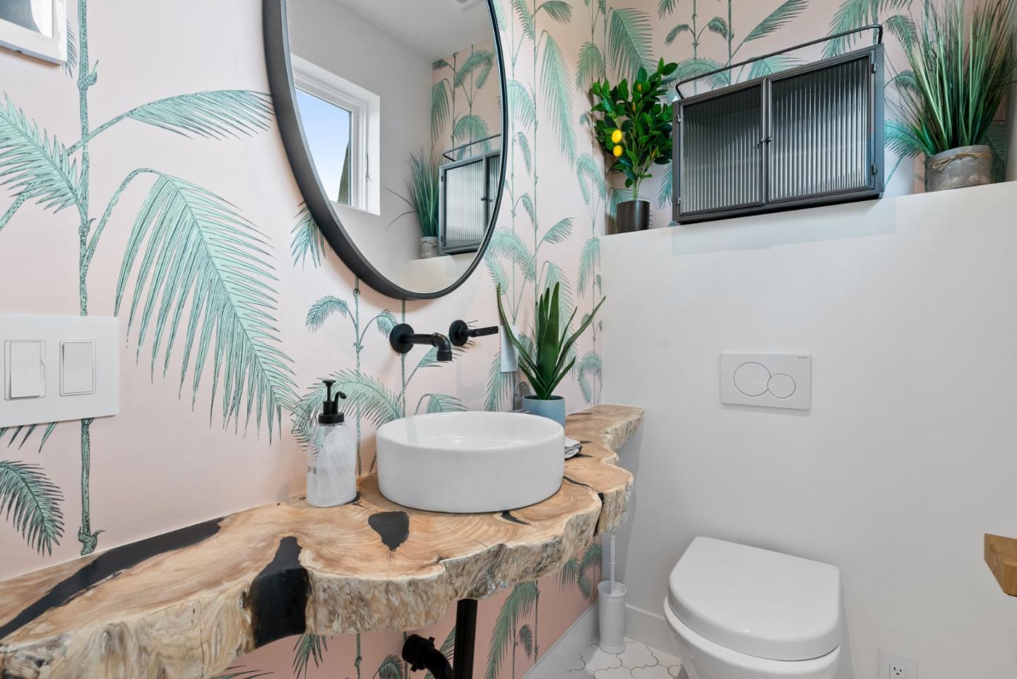 275 Davenport Landing Road