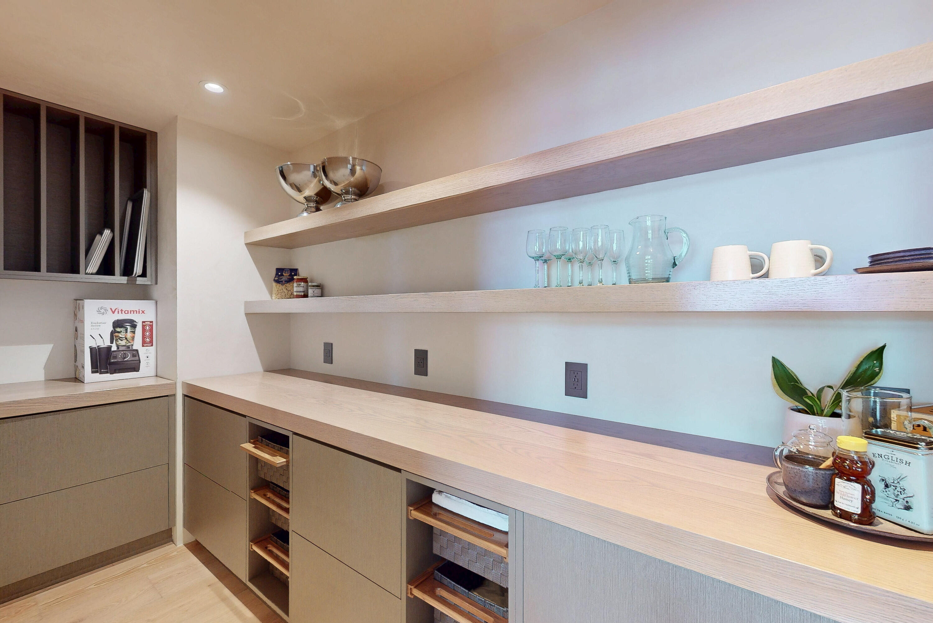 670 Santa Lucia Avenue