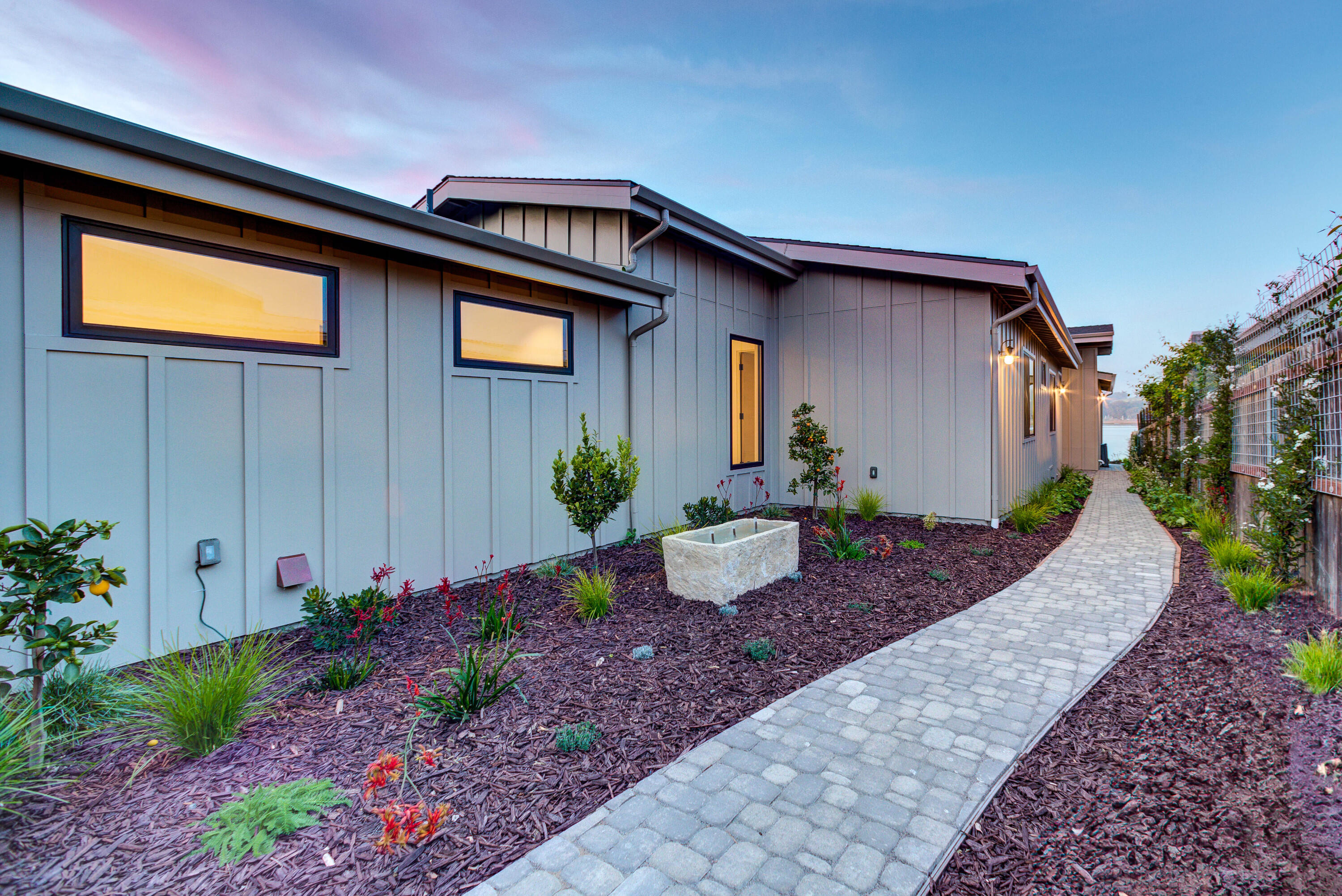 670 Santa Lucia Avenue