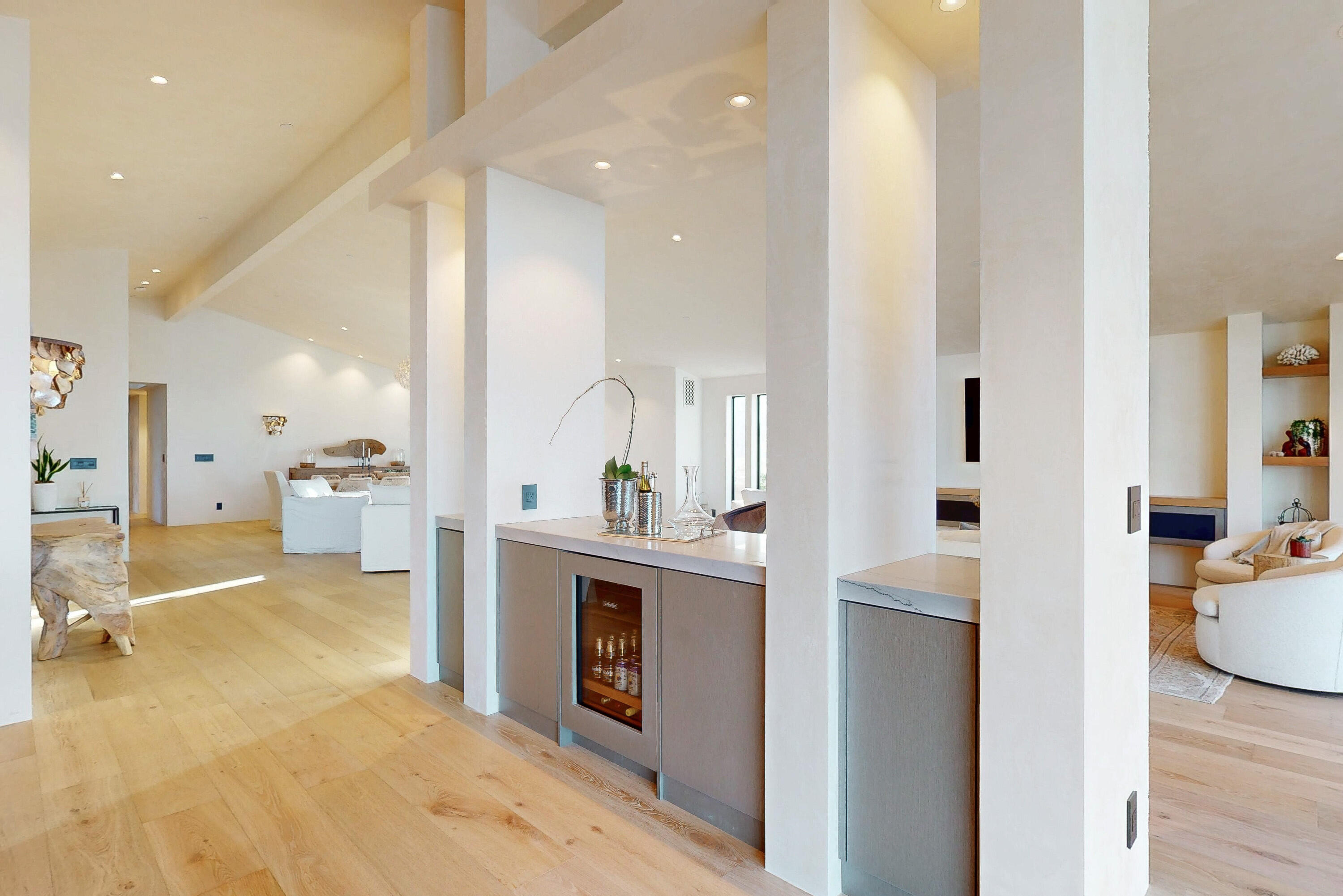 670 Santa Lucia Avenue