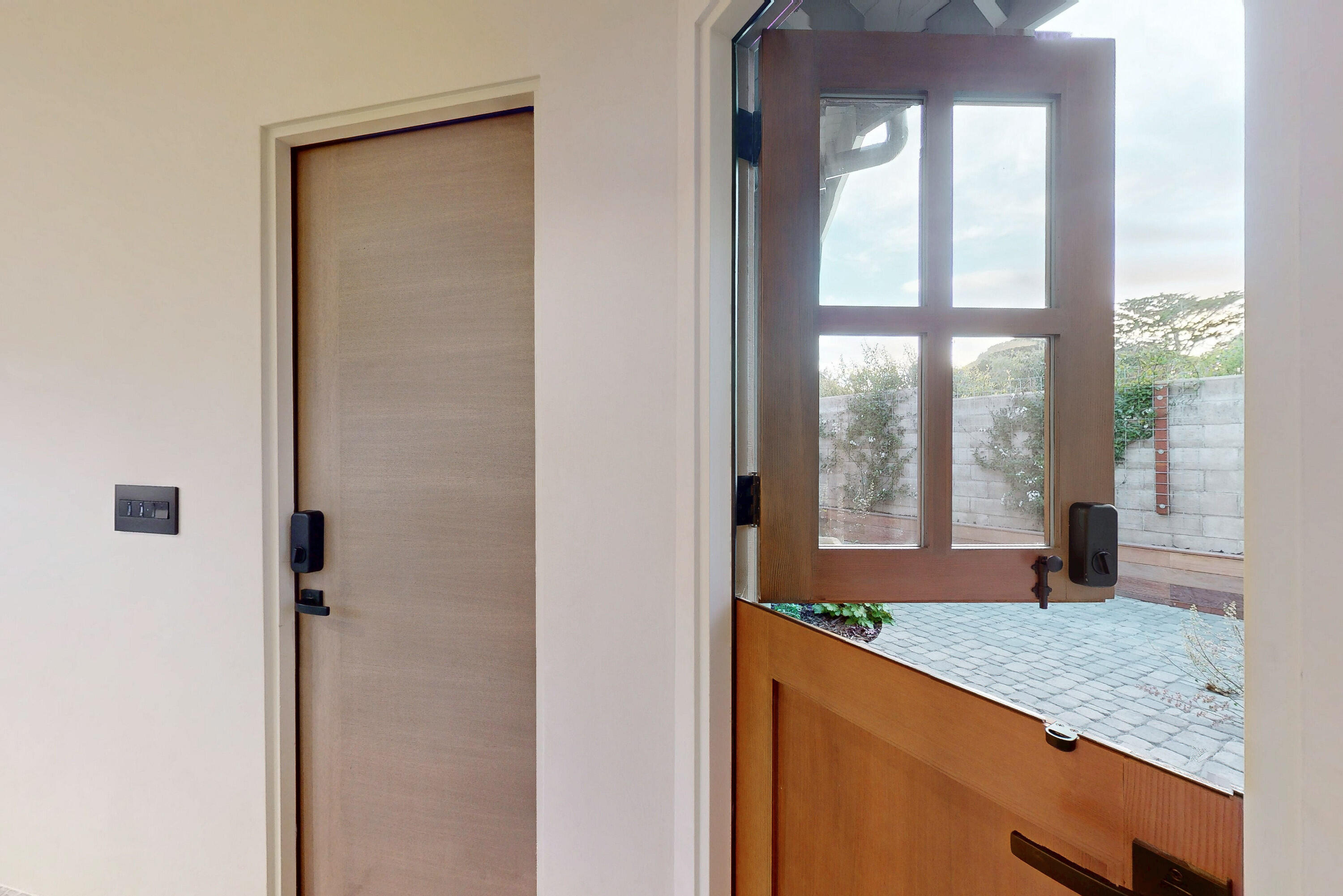 670 Santa Lucia Avenue