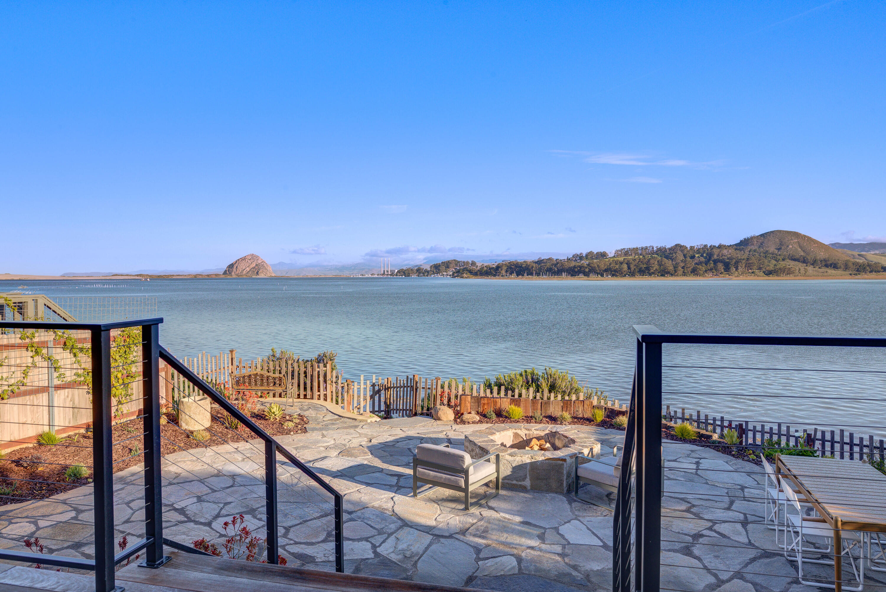 670 Santa Lucia Avenue