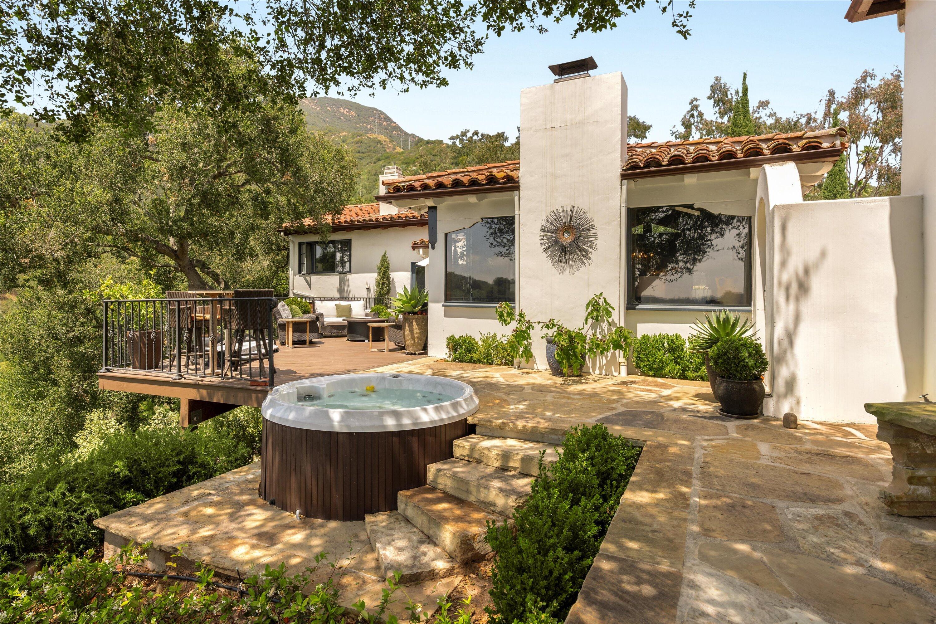 1025 Coyote Road