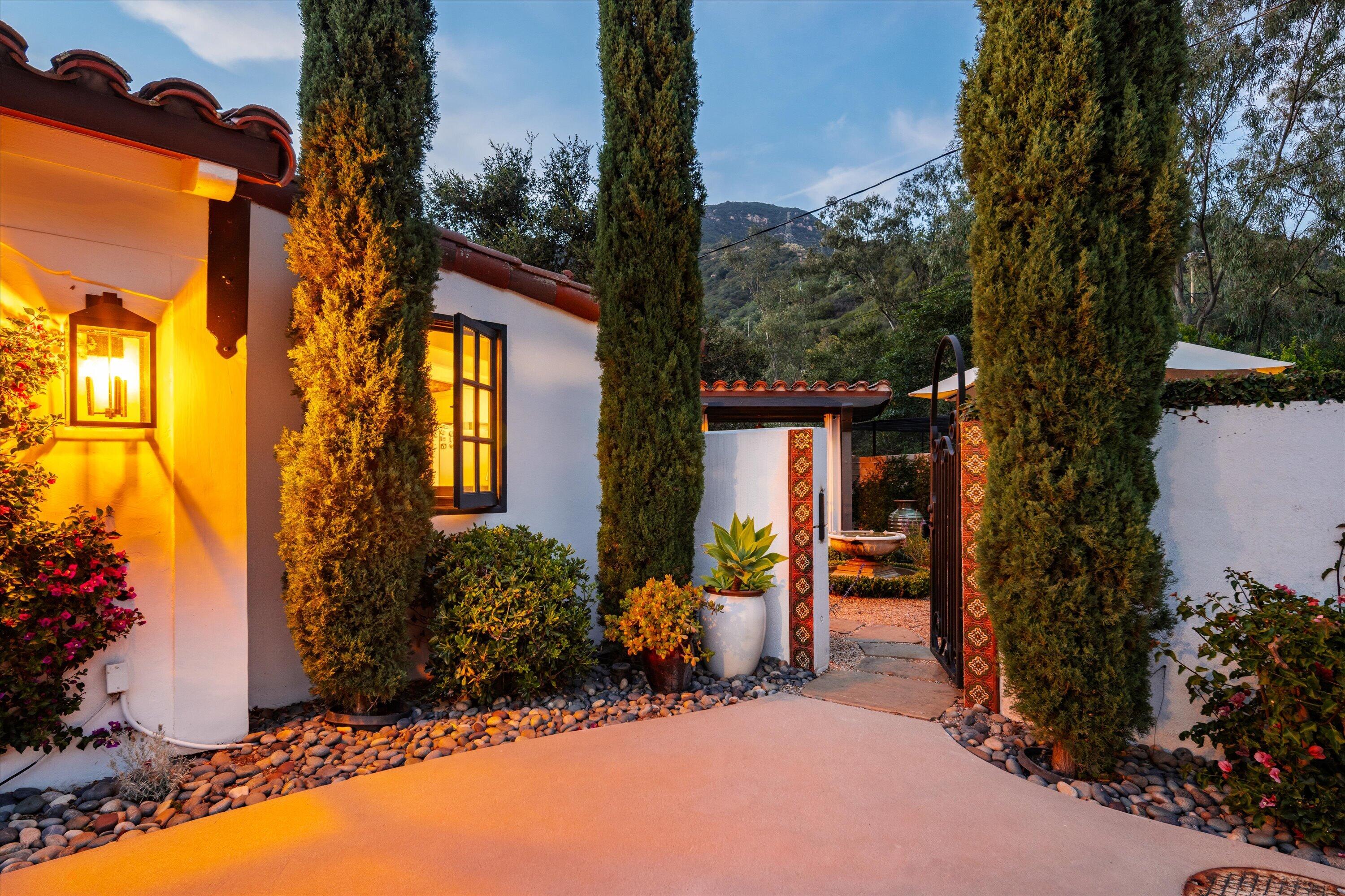 1025 Coyote Road