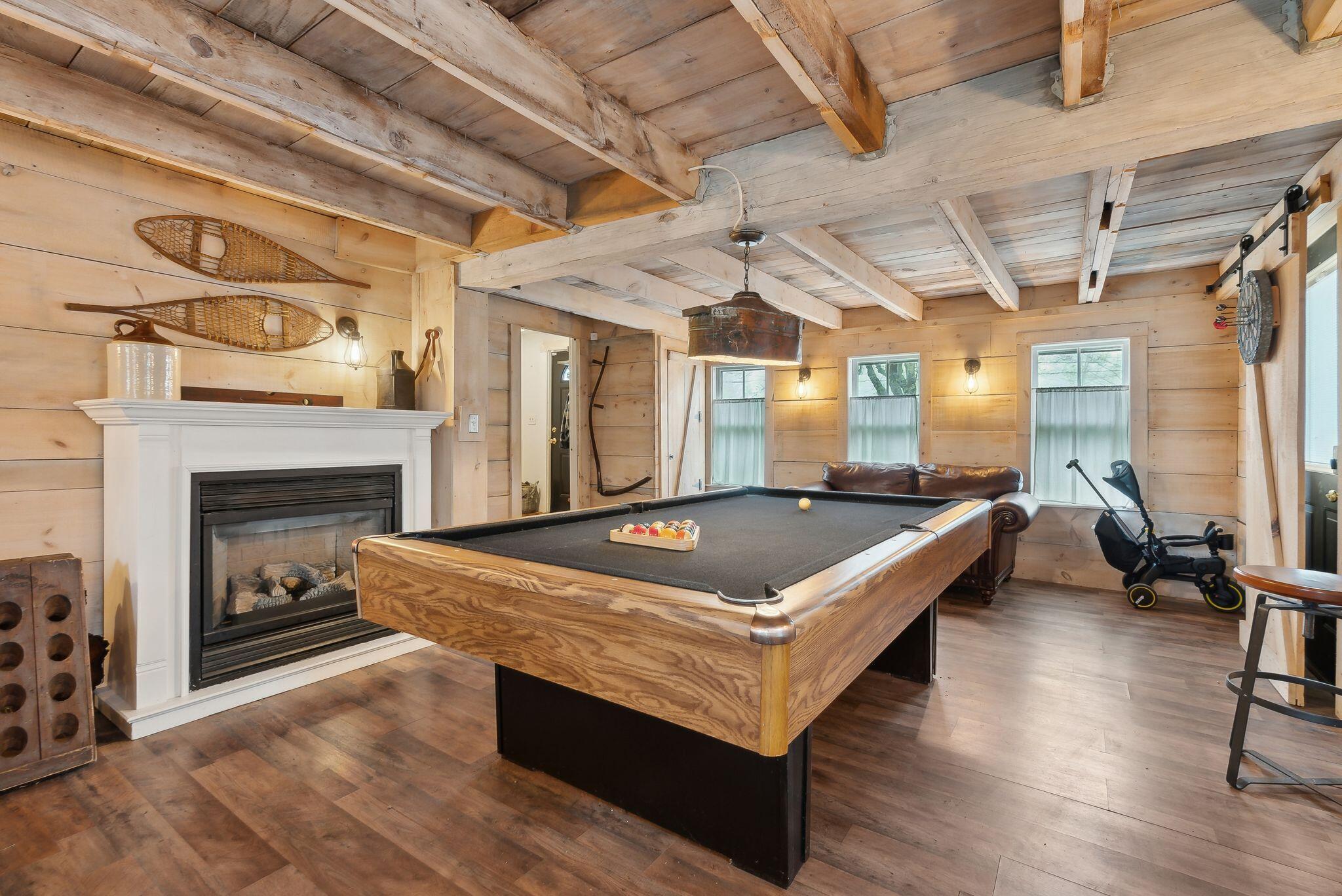 808 Mountain Road