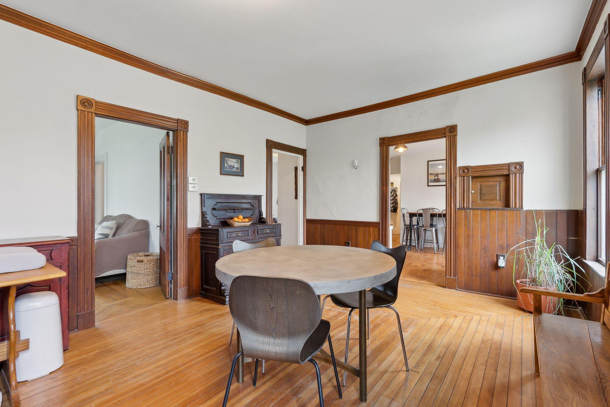 808 Mountain Road