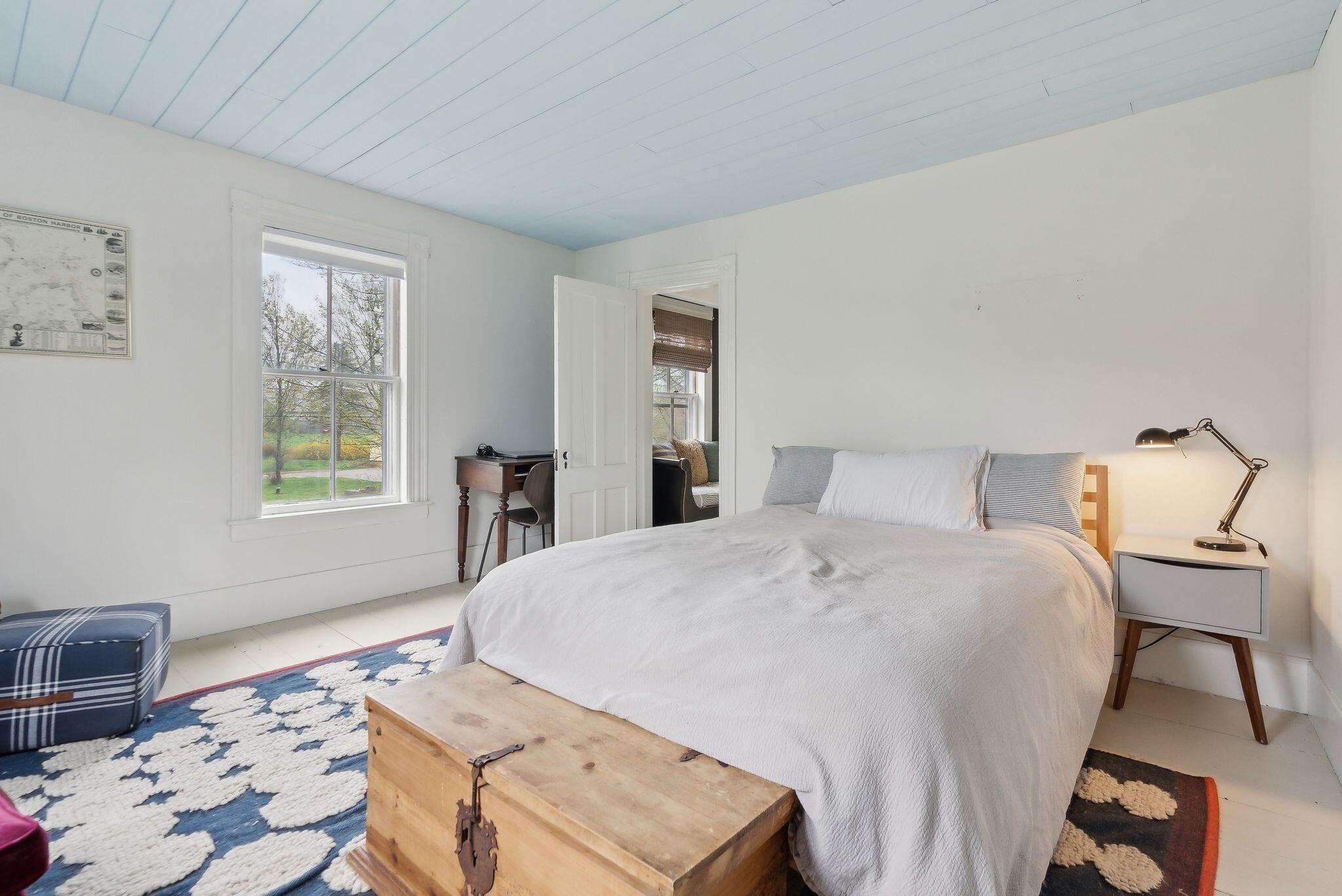 808 Mountain Road