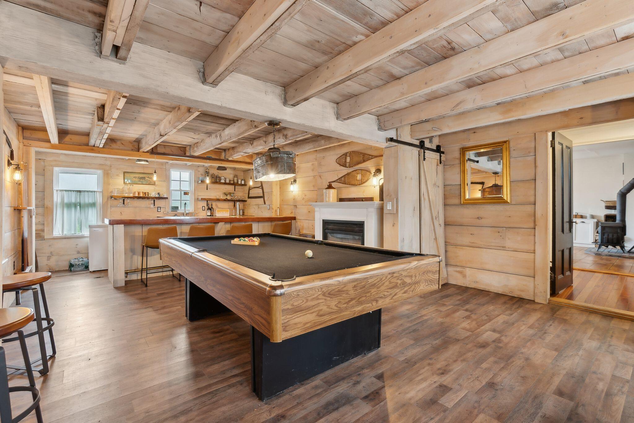808 Mountain Road