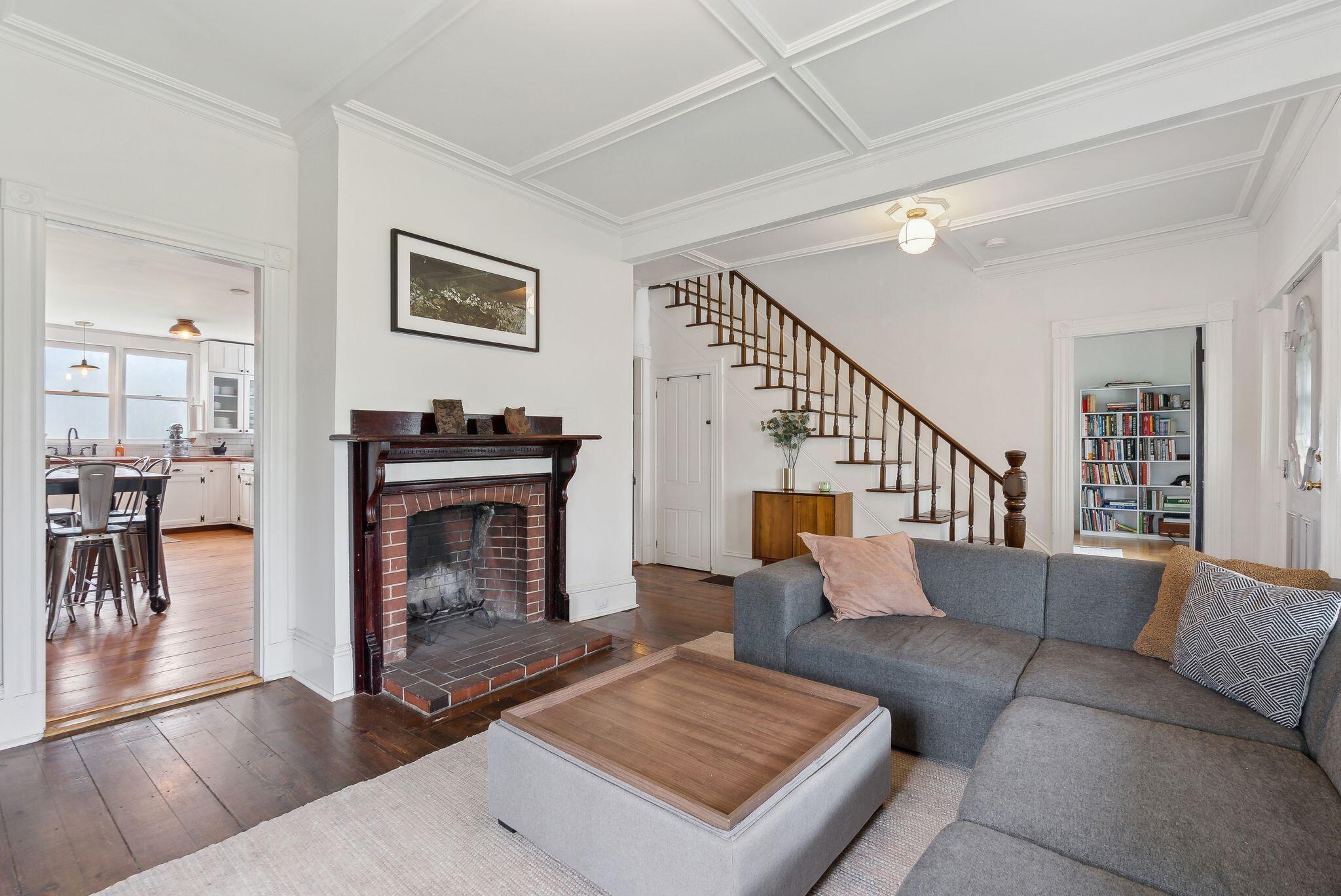 808 Mountain Road