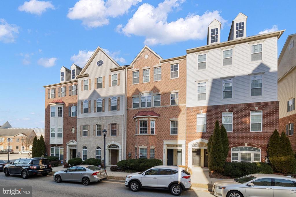 5708 Virginia Ln #5