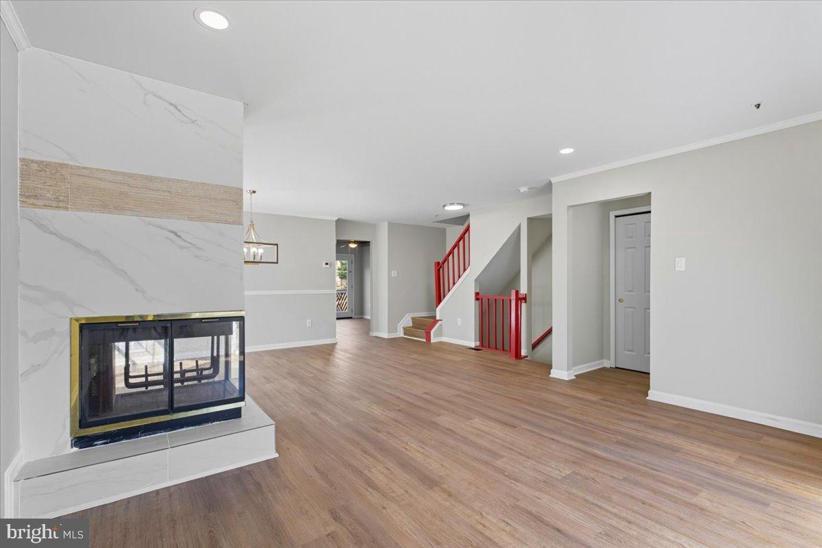9208 FAIRLANE PLACE