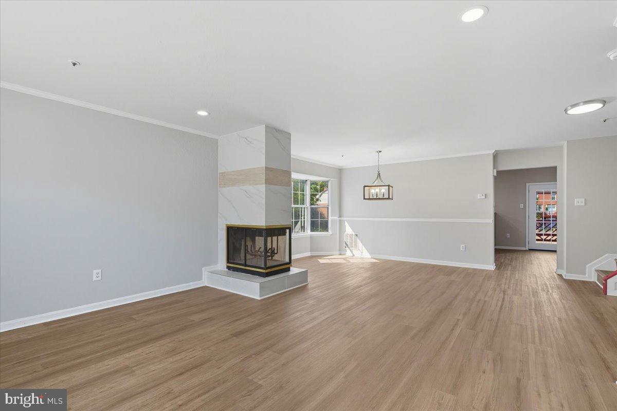9208 FAIRLANE PLACE