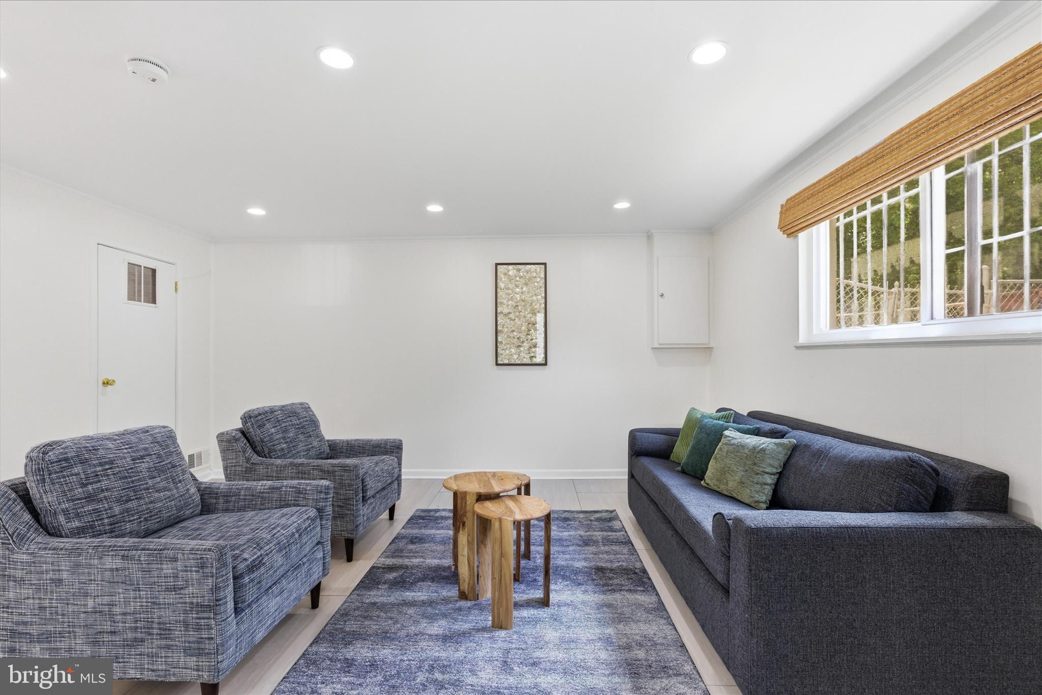 824 BOOKER DRIVE