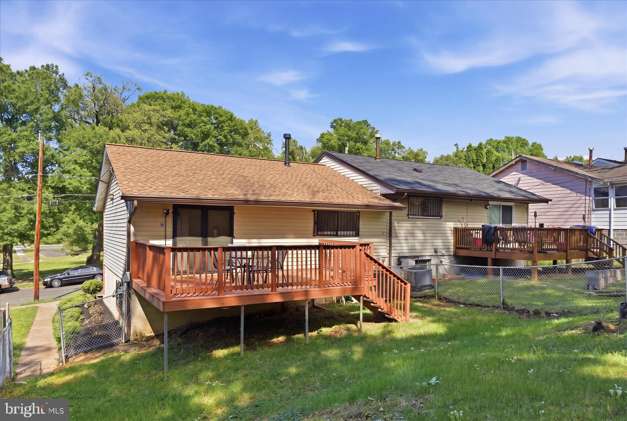 824 BOOKER DRIVE