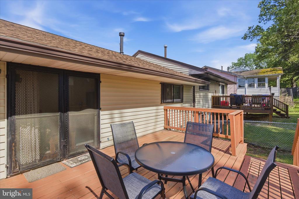 824 BOOKER DRIVE