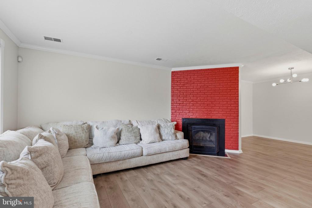 15830 DEER CREEK COURT