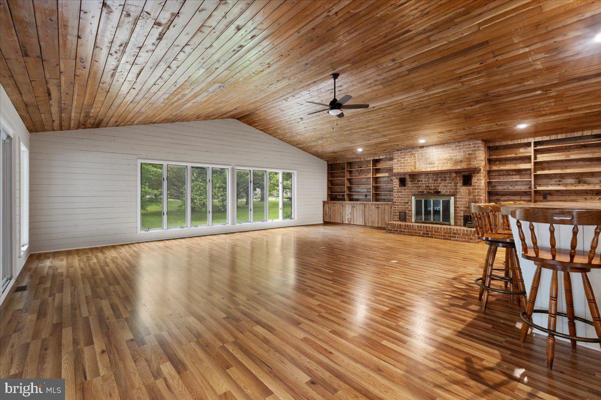 405 Cove Rd