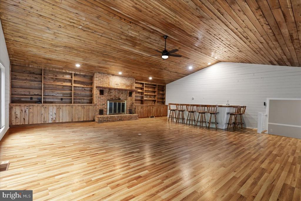 405 Cove Rd
