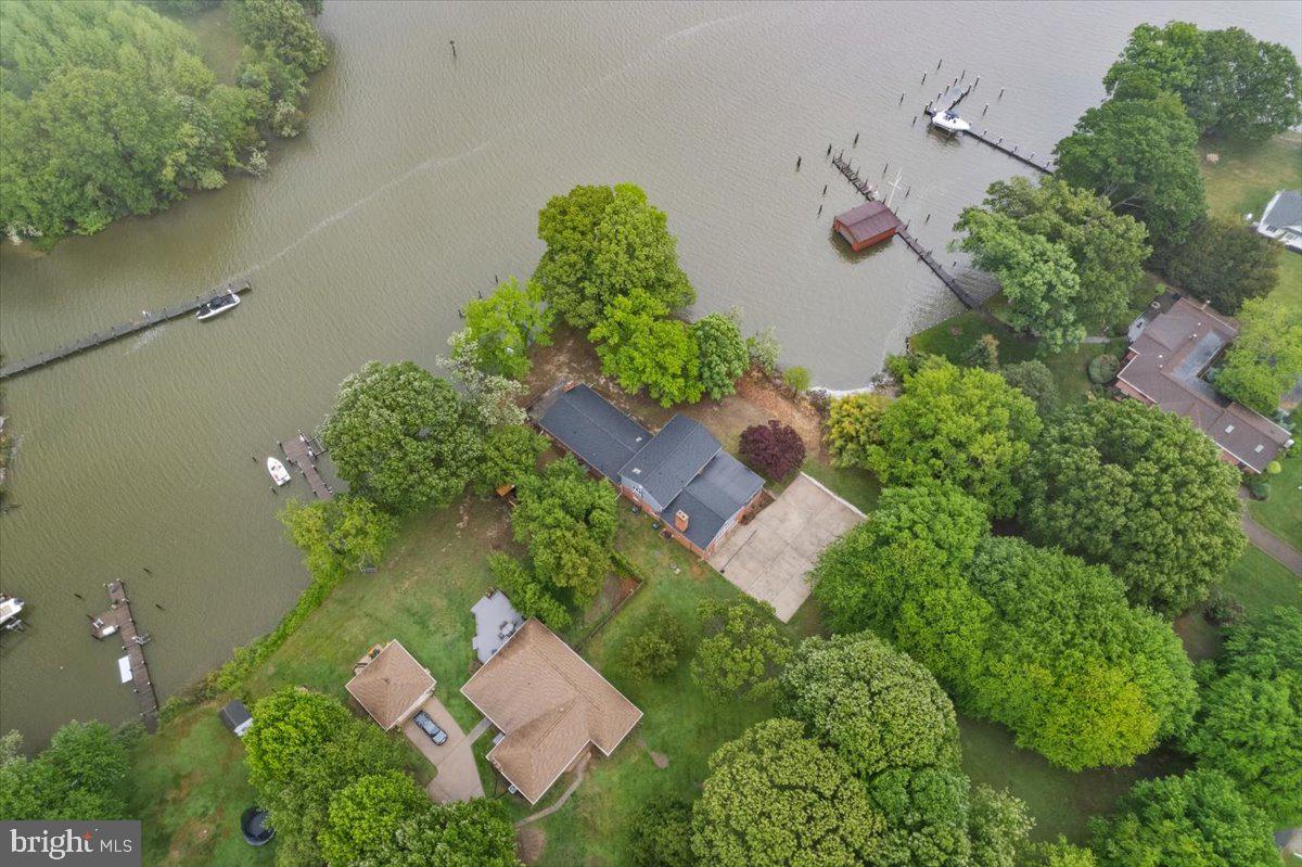 405 Cove Rd