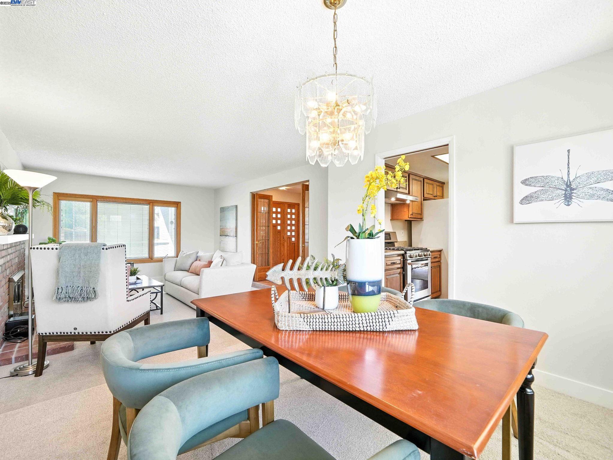 2858 Superior Dr