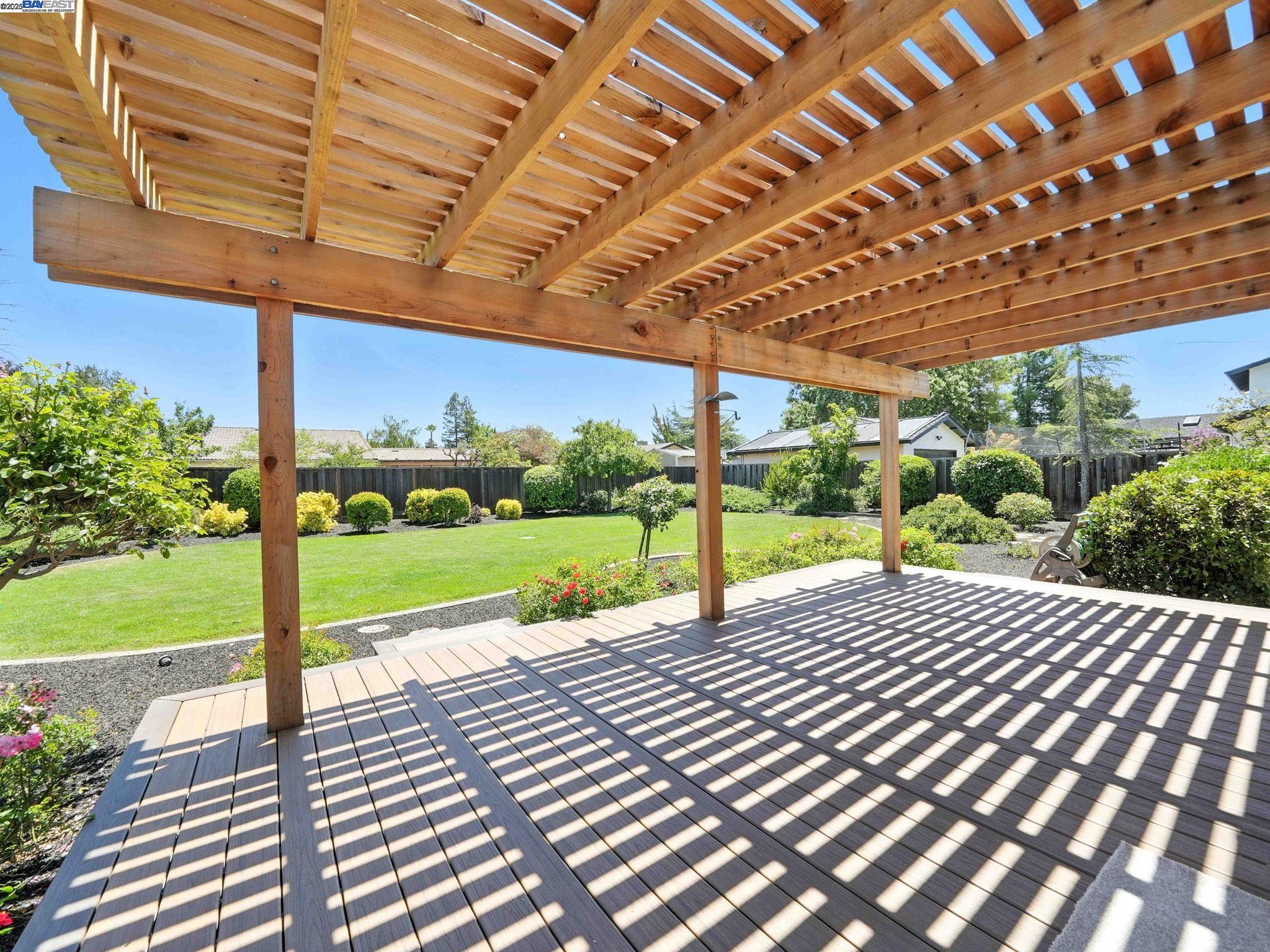 2858 Superior Dr