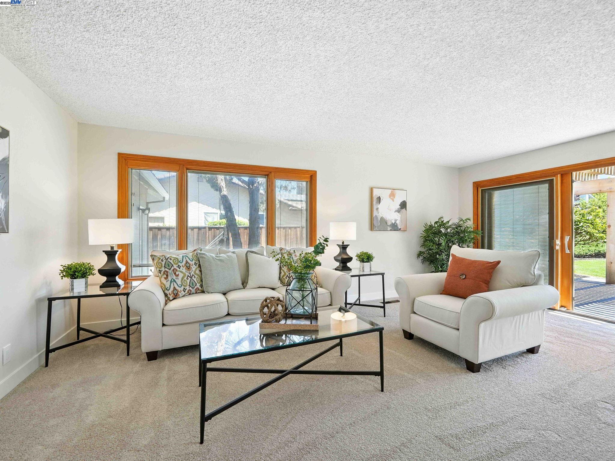 2858 Superior Dr