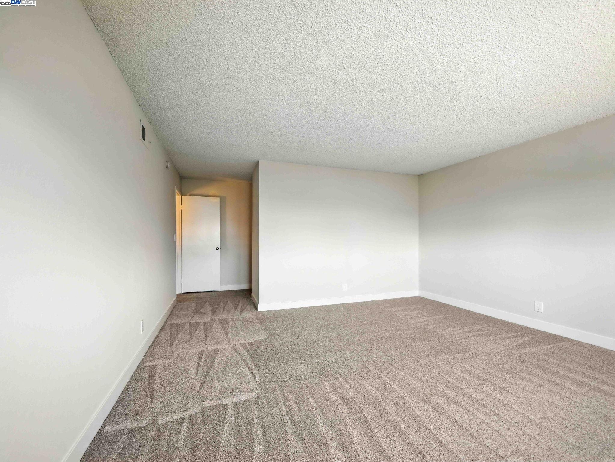 2858 Superior Dr