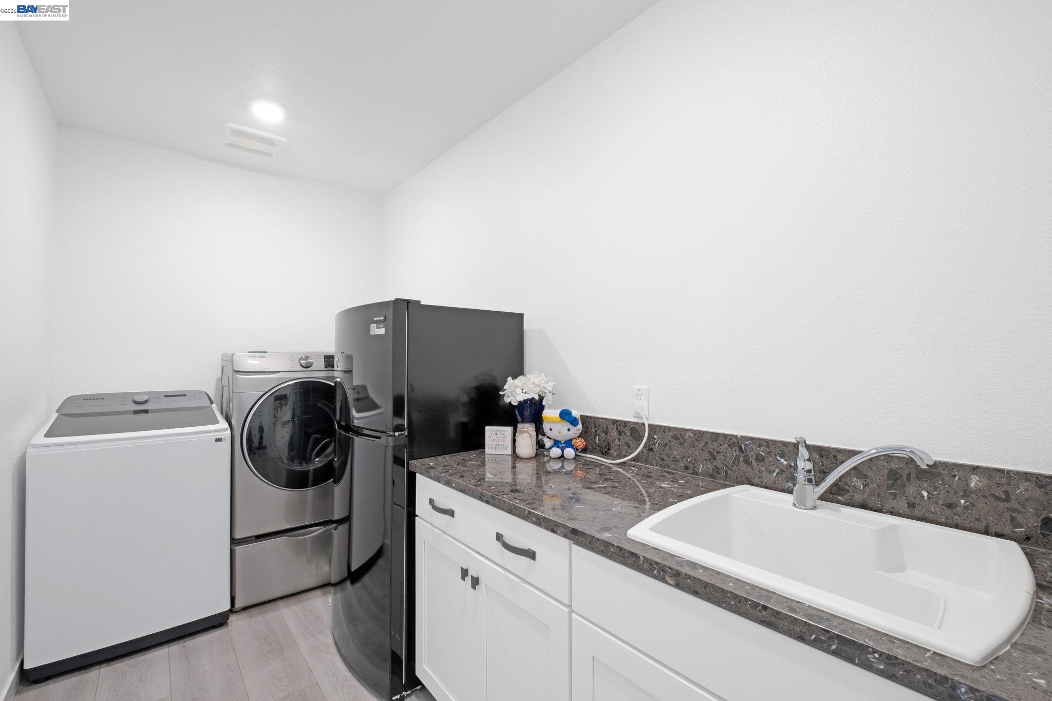 183 Seagate Pl