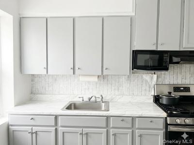 153-25 88th Street Unit: 5H