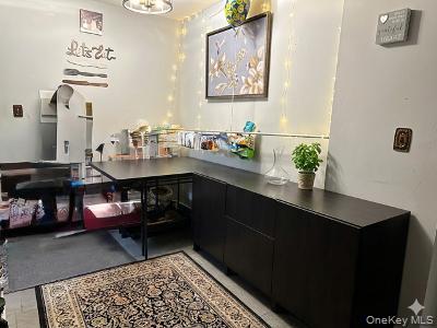153-25 88th Street Unit: 5H
