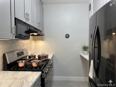 153-25 88th Street Unit: 5H